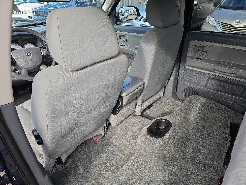 Dodge Dakota 4dr Quad Cab 131 4WD SLT 2006