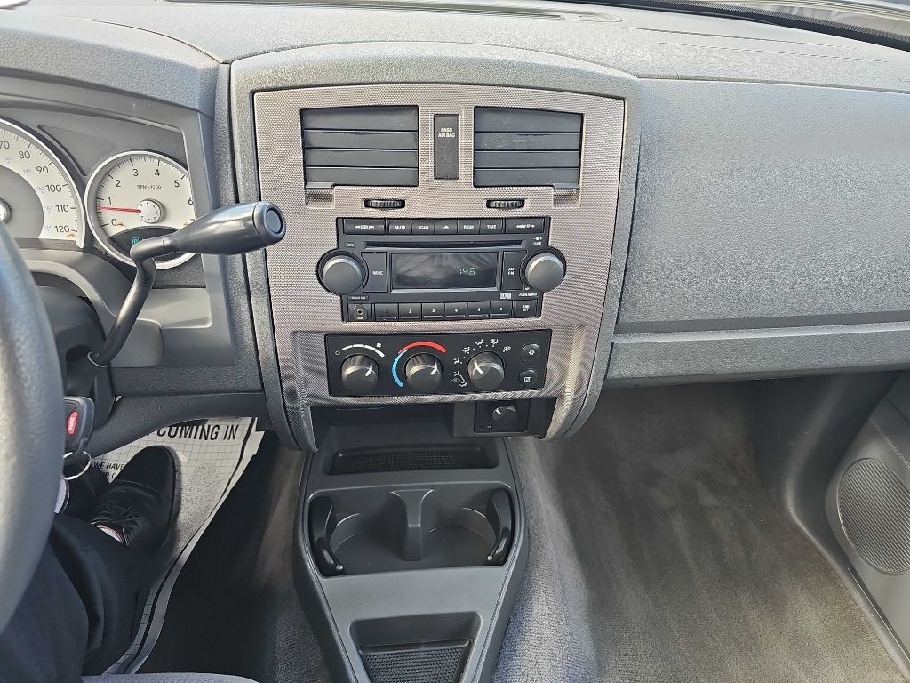 Dodge Dakota 4dr Quad Cab 131 4WD SLT 2006