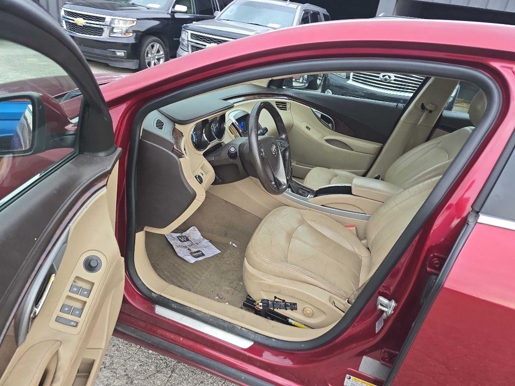 Buick LaCrosse 4dr Sdn CXL FWD 2011