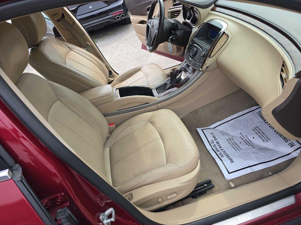 Buick LaCrosse 4dr Sdn CXL FWD 2011