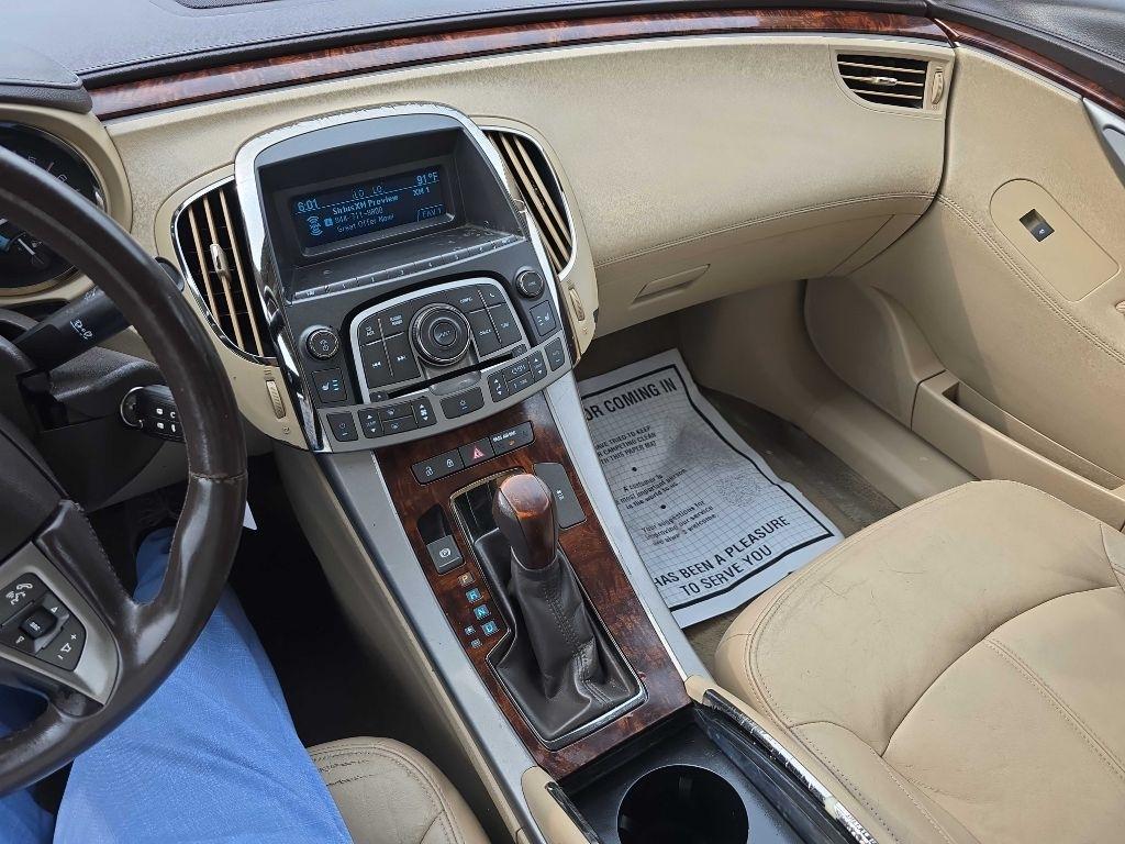 Buick LaCrosse 4dr Sdn CXL FWD 2011
