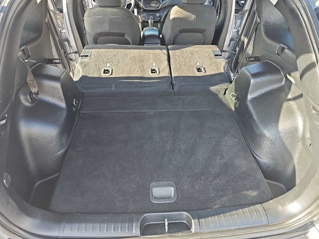 Jeep Cherokee Latitude 4x4 2021