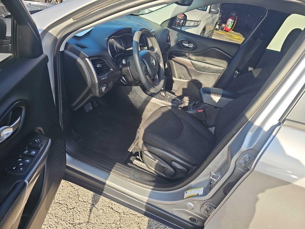 Jeep Cherokee Latitude 4x4 2021