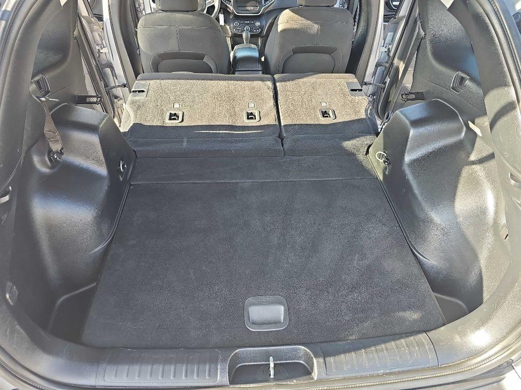 Jeep Cherokee Latitude 4x4 2021