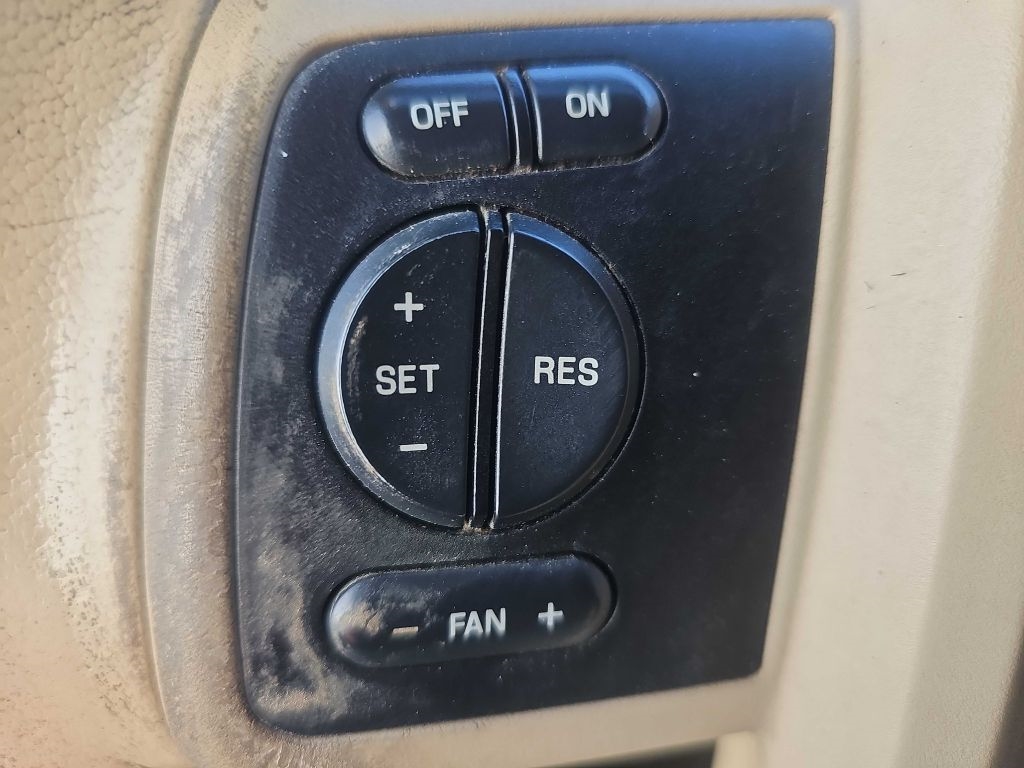 Ford Super Duty F-350 SRW 4WD SuperCab 142" Lariat 2008