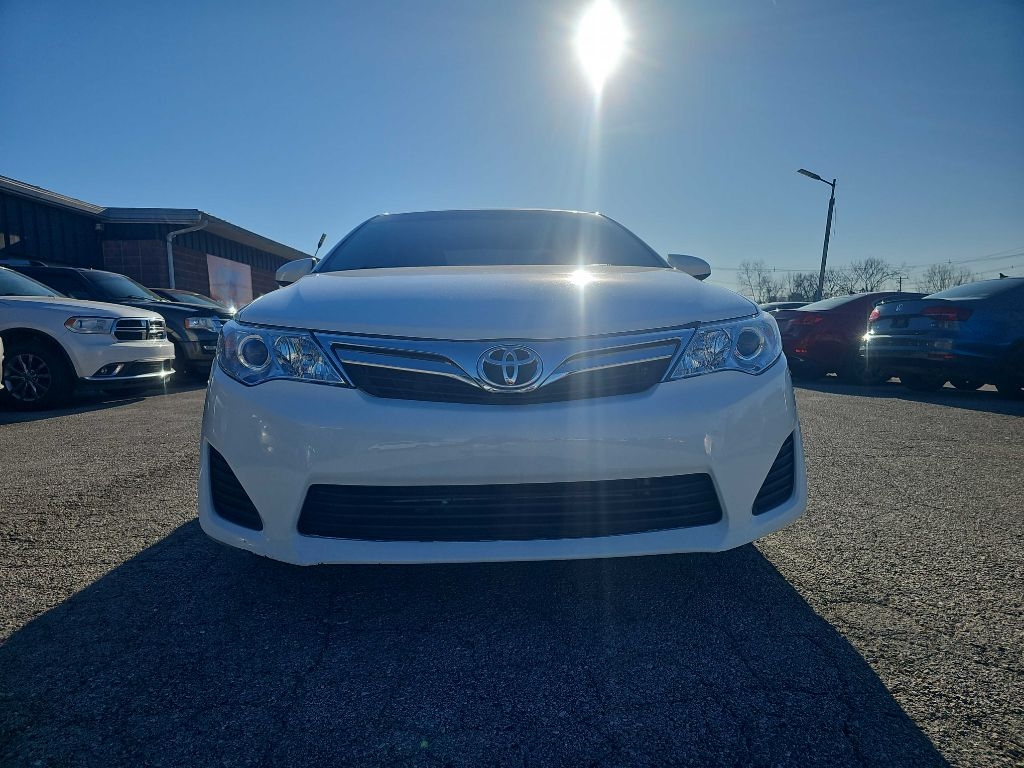 Toyota Camry LE 4D Sedan 2013