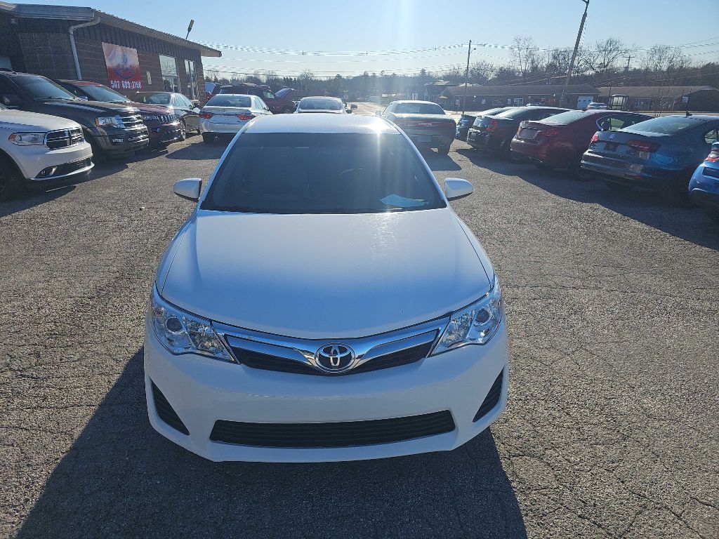 Toyota Camry LE 4D Sedan 2013