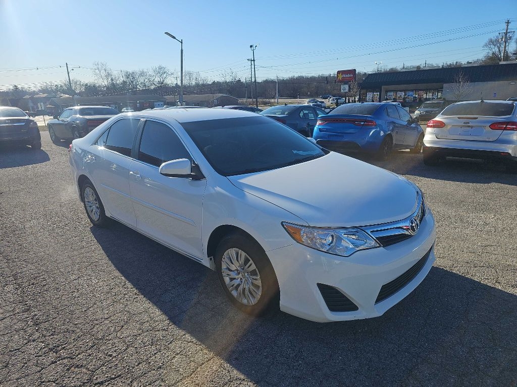 Toyota Camry LE 4D Sedan 2013