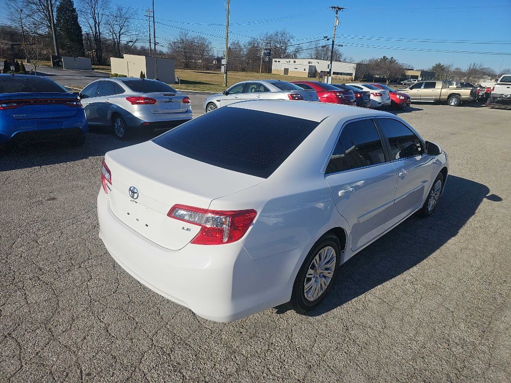 Toyota Camry LE 4D Sedan 2013