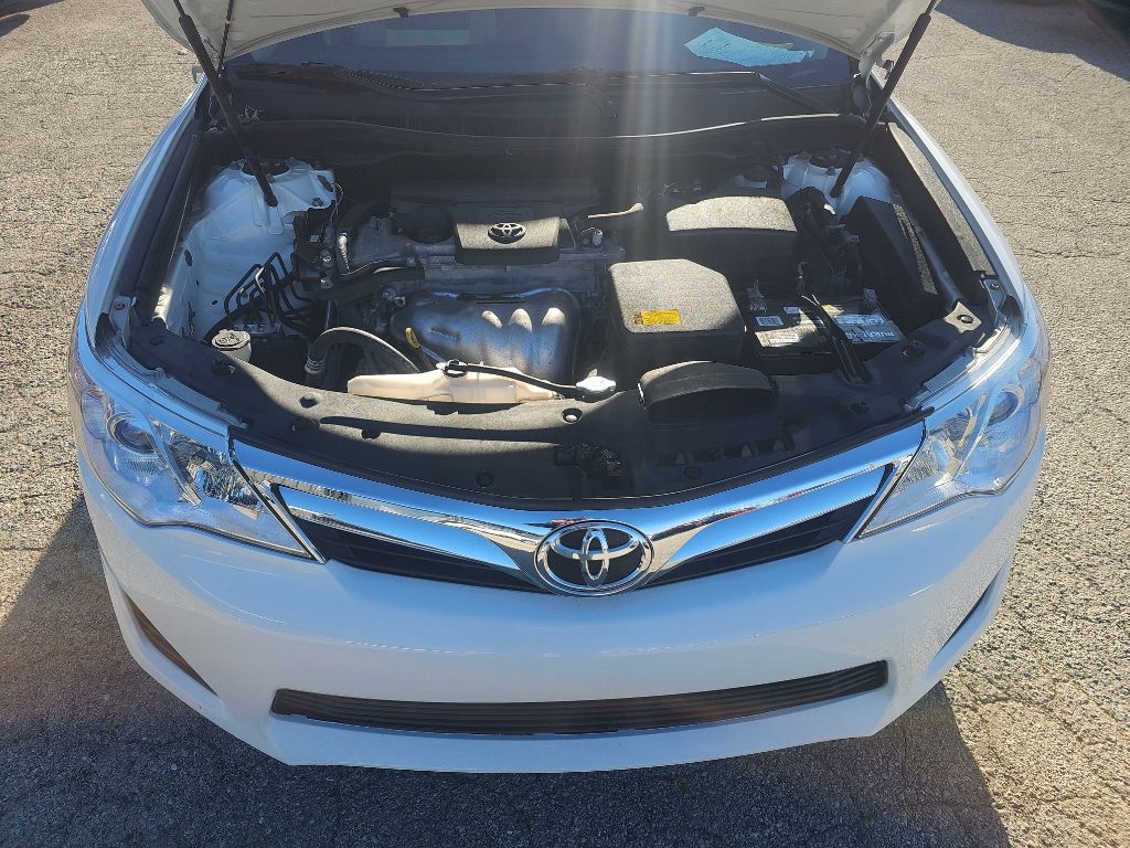 Toyota Camry LE 4D Sedan 2013