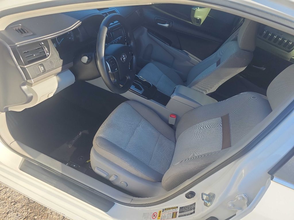 Toyota Camry LE 4D Sedan 2013