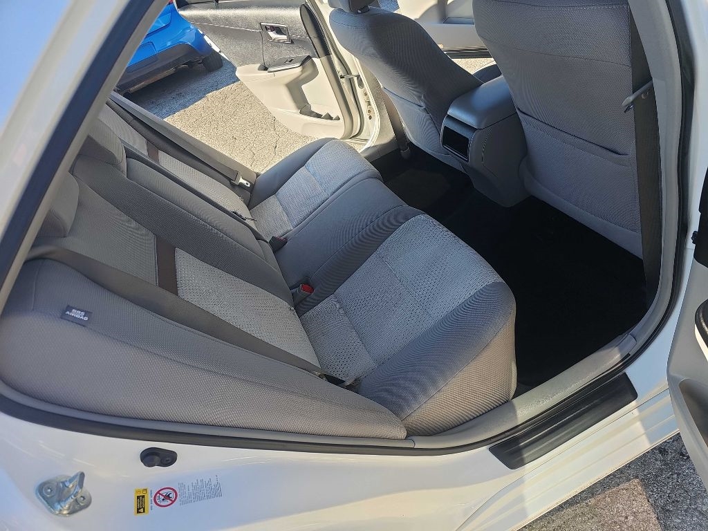 Toyota Camry LE 4D Sedan 2013