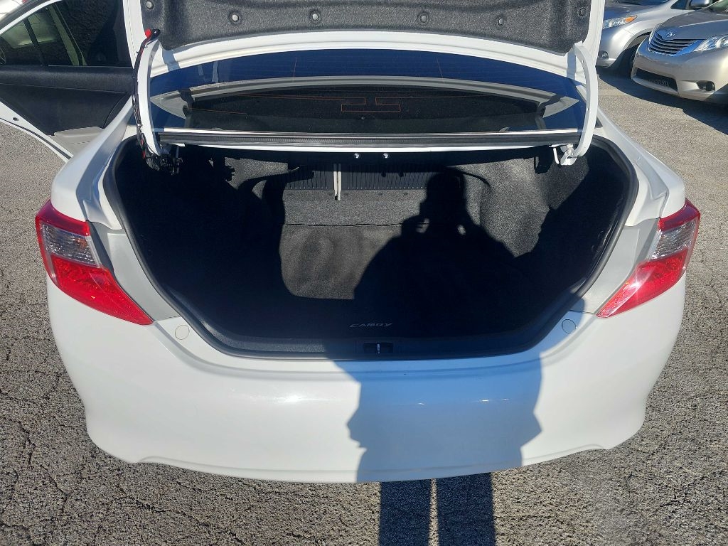 Toyota Camry LE 4D Sedan 2013