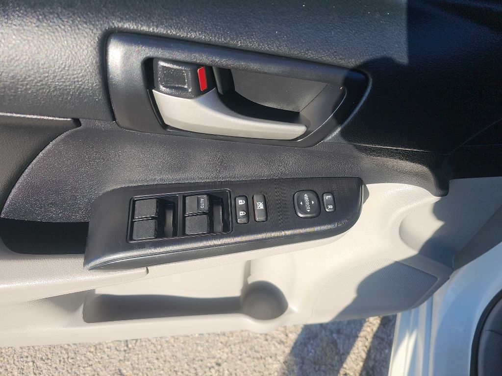 Toyota Camry LE 4D Sedan 2013