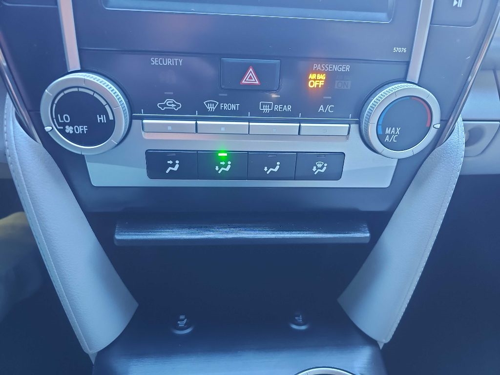 Toyota Camry LE 4D Sedan 2013