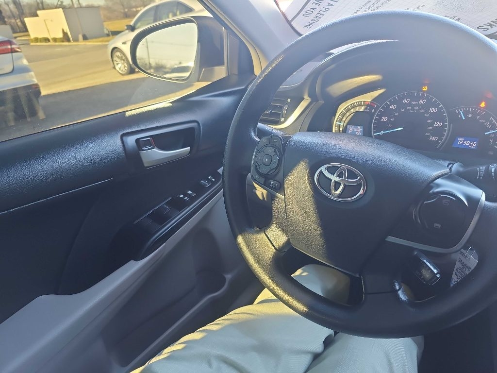 Toyota Camry LE 4D Sedan 2013