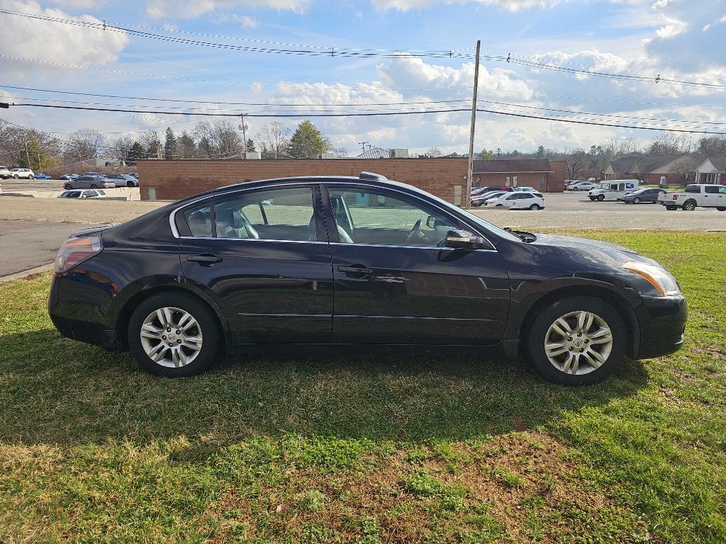 Nissan Altima SL 4D Sedan 2.5 2012