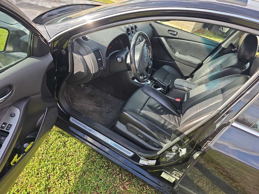 Nissan Altima SL 4D Sedan 2.5 2012