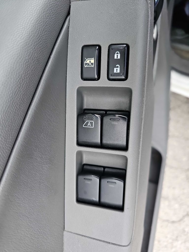 Nissan Frontier Crew Cab 4x4 SL Auto *Ltd Avail* 2017