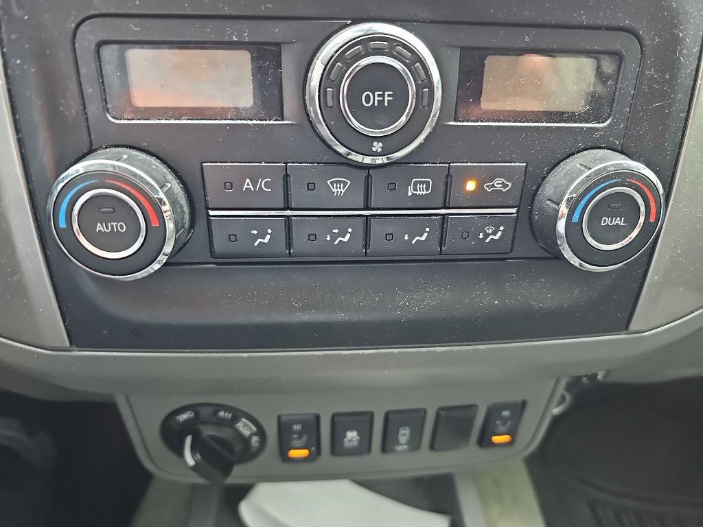 Nissan Frontier Crew Cab 4x4 SL Auto *Ltd Avail* 2017