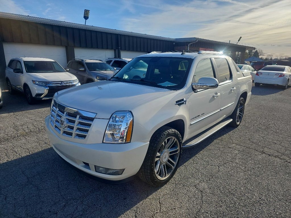 Cadillac Escalade EXT AWD 4dr Luxury 2012