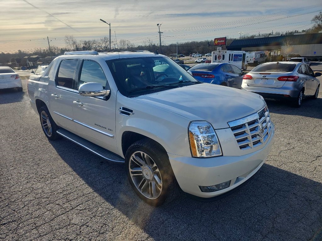 Cadillac Escalade EXT AWD 4dr Luxury 2012
