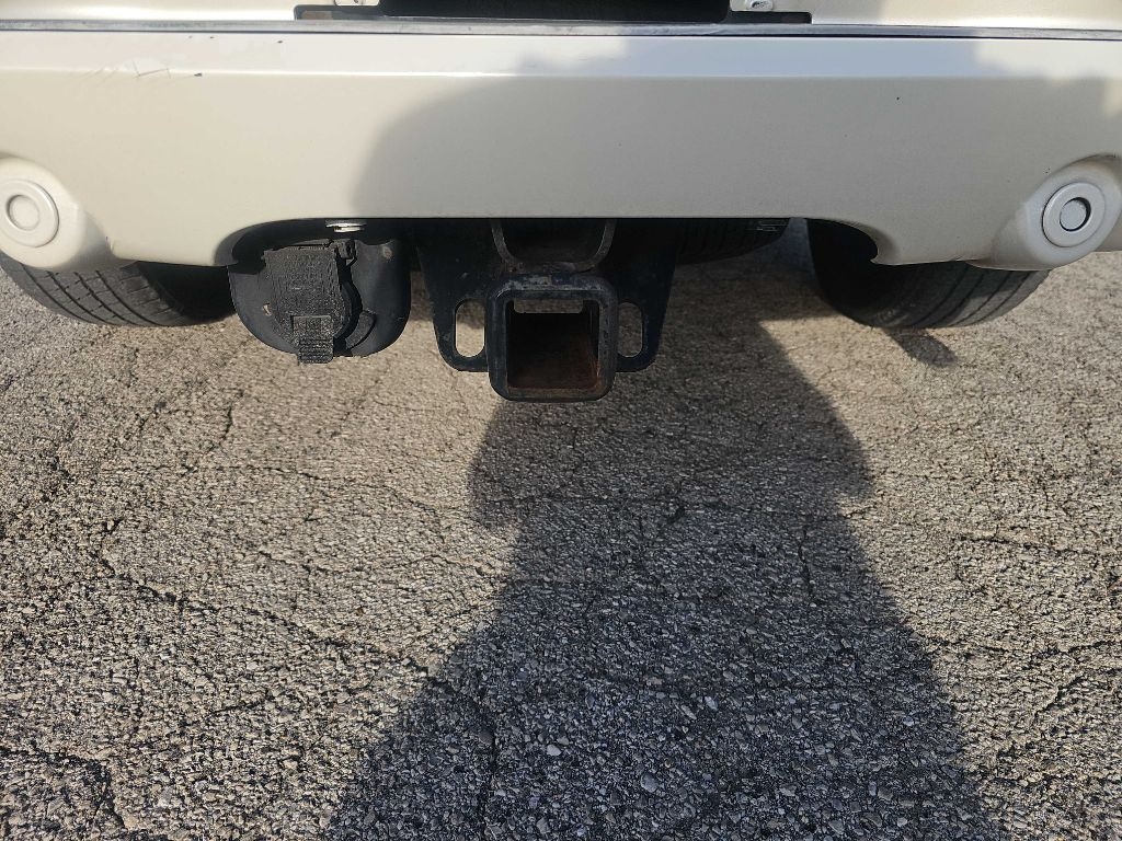 Cadillac Escalade EXT AWD 4dr Luxury 2012