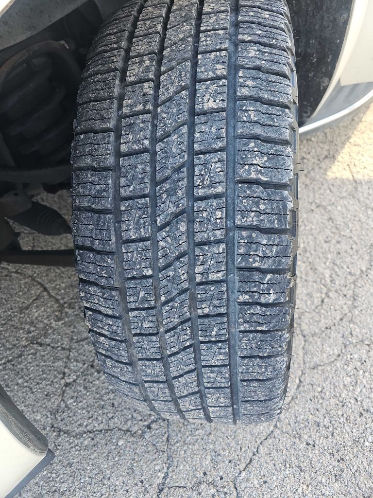 Cadillac Escalade EXT AWD 4dr Luxury 2012