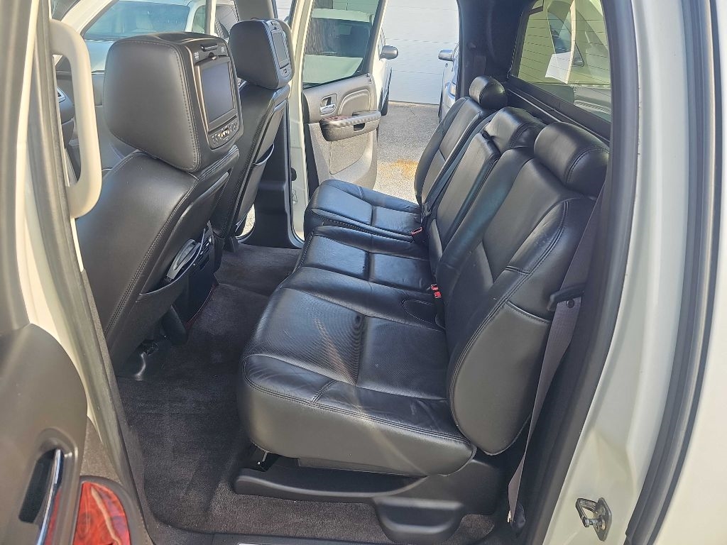 Cadillac Escalade EXT AWD 4dr Luxury 2012