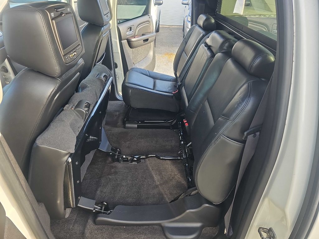 Cadillac Escalade EXT AWD 4dr Luxury 2012