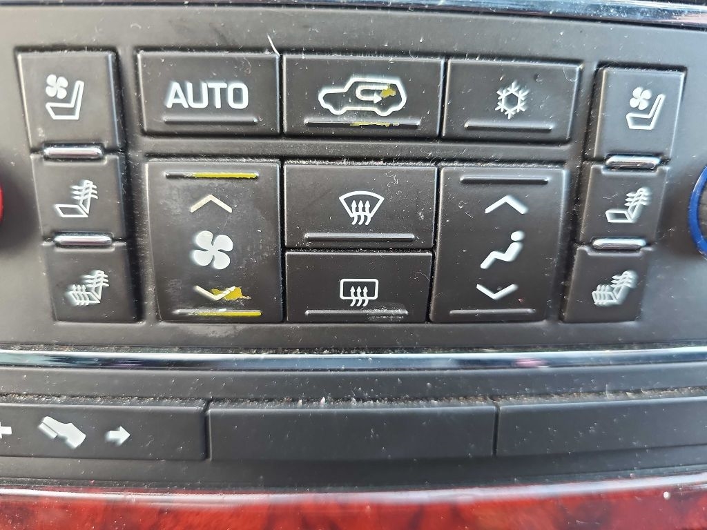 Cadillac Escalade EXT AWD 4dr Luxury 2012