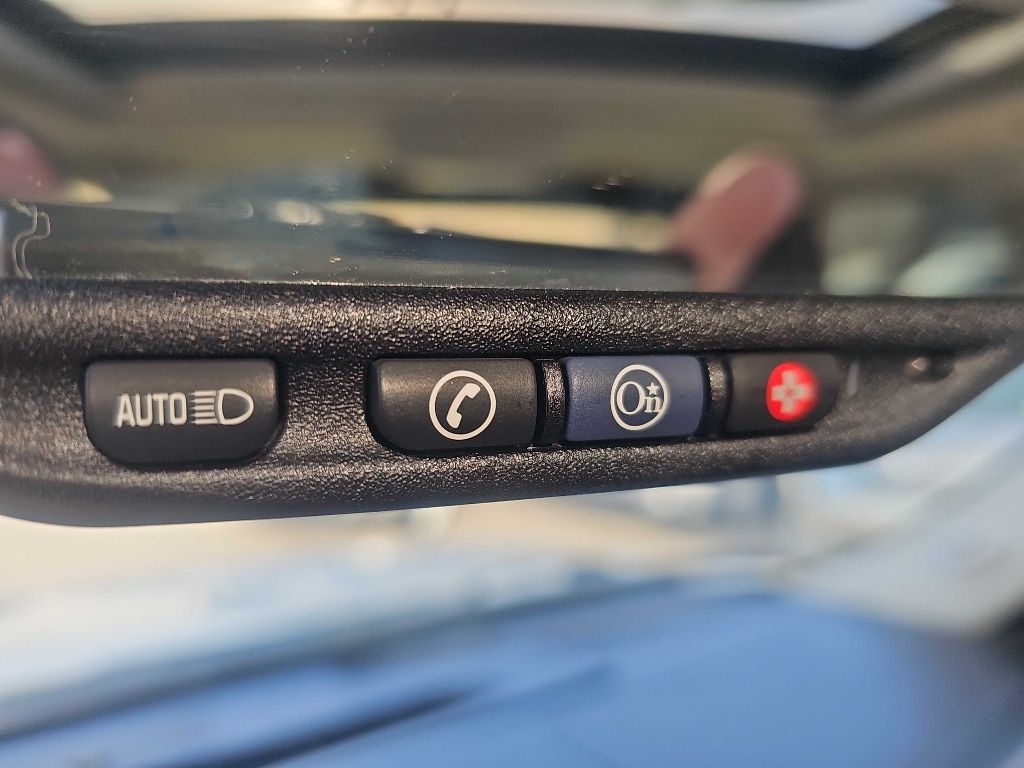 Cadillac Escalade EXT AWD 4dr Luxury 2012