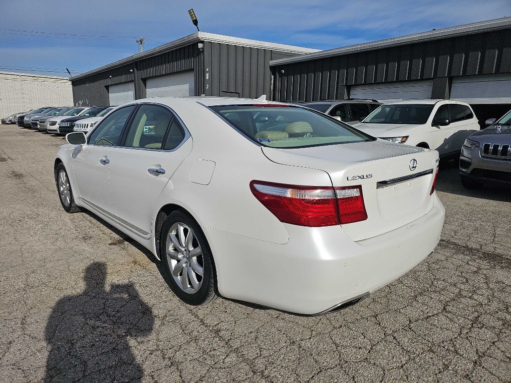 Lexus LS 460 Luxury Sedan 2008