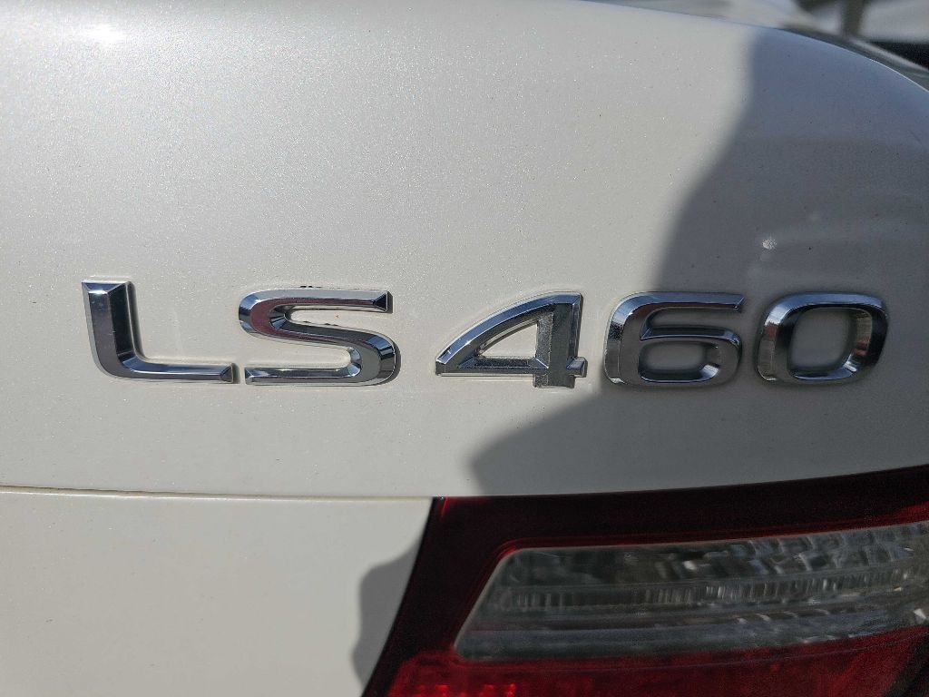 Lexus LS 460 Luxury Sedan 2008