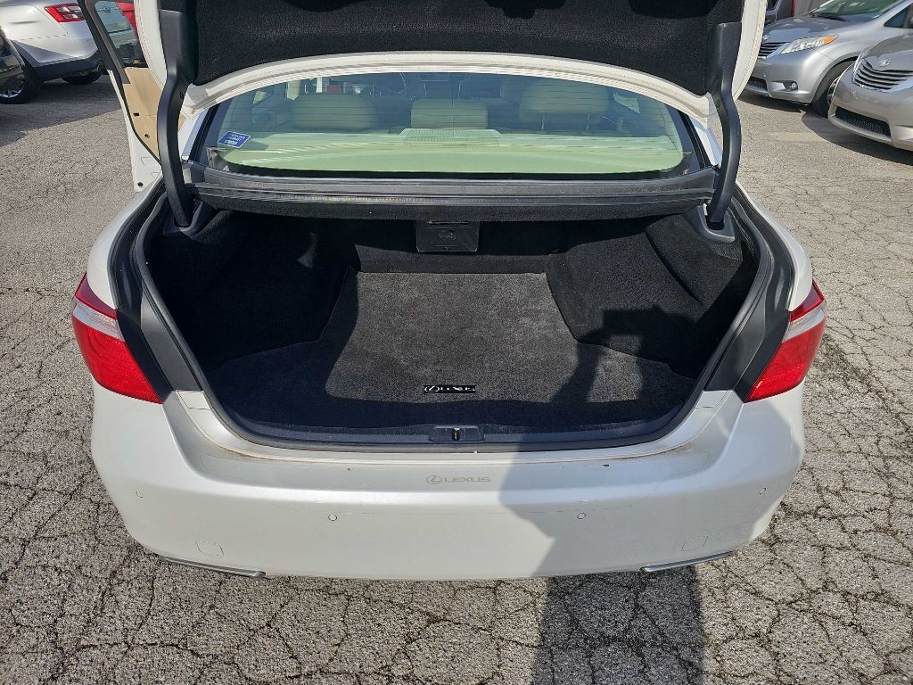 Lexus LS 460 Luxury Sedan 2008