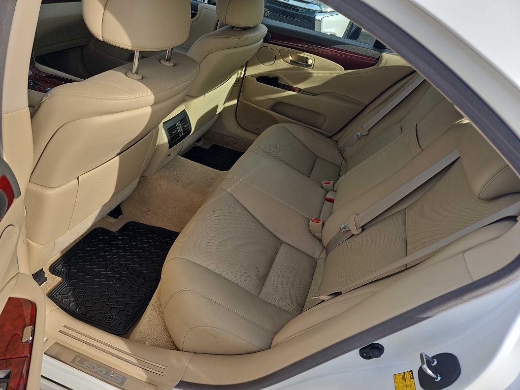 Lexus LS 460 Luxury Sedan 2008