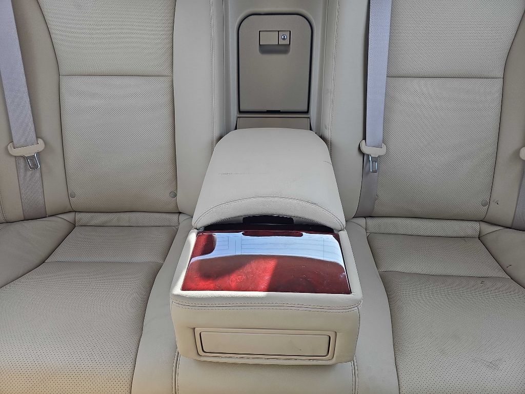 Lexus LS 460 Luxury Sedan 2008