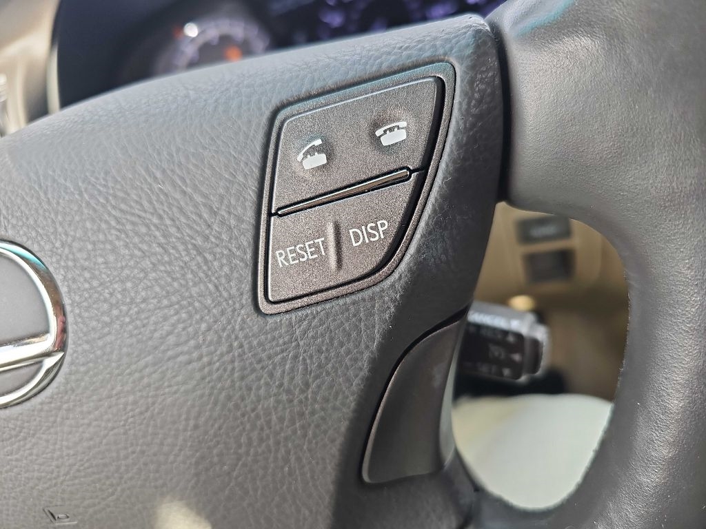 Lexus LS 460 Luxury Sedan 2008