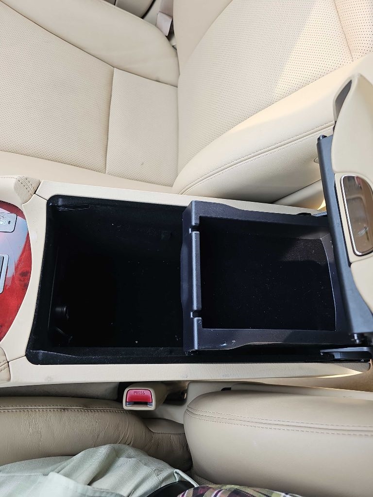 Lexus LS 460 Luxury Sedan 2008