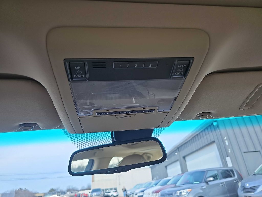 Lexus LS 460 Luxury Sedan 2008