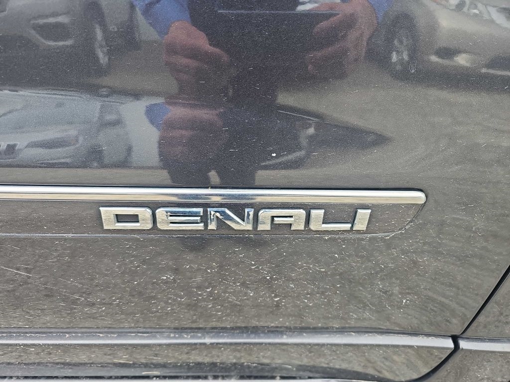 GMC Acadia FWD 4dr Denali 2016