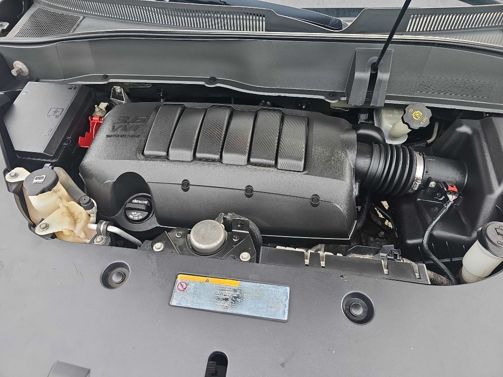 GMC Acadia FWD 4dr Denali 2016