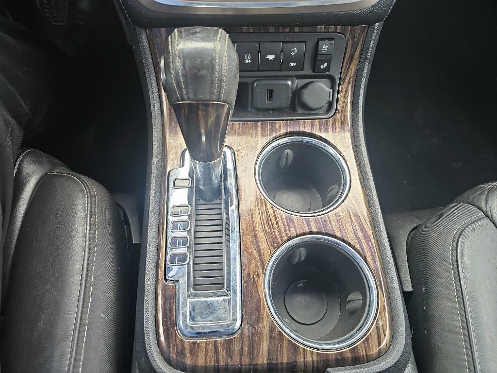 GMC Acadia FWD 4dr Denali 2016