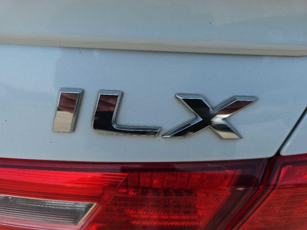 Acura ILX 4dr Sdn 2.0L Premium Pkg 2015