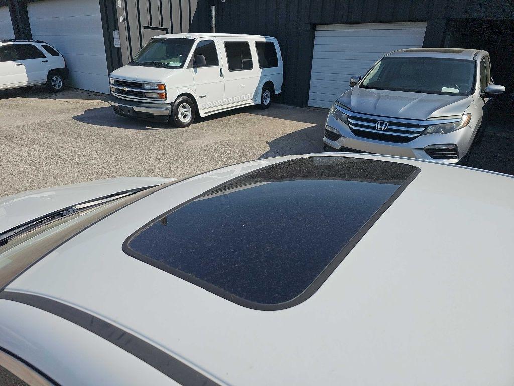 Acura ILX 4dr Sdn 2.0L Premium Pkg 2015