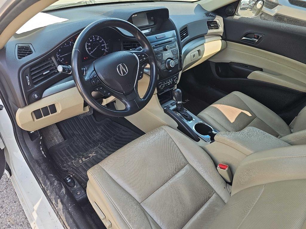Acura ILX 4dr Sdn 2.0L Premium Pkg 2015