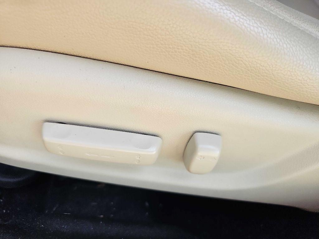 Acura ILX 4dr Sdn 2.0L Premium Pkg 2015