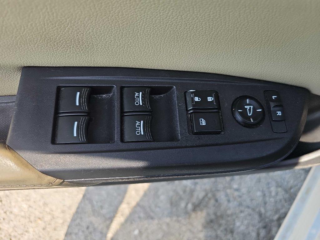 Acura ILX 4dr Sdn 2.0L Premium Pkg 2015