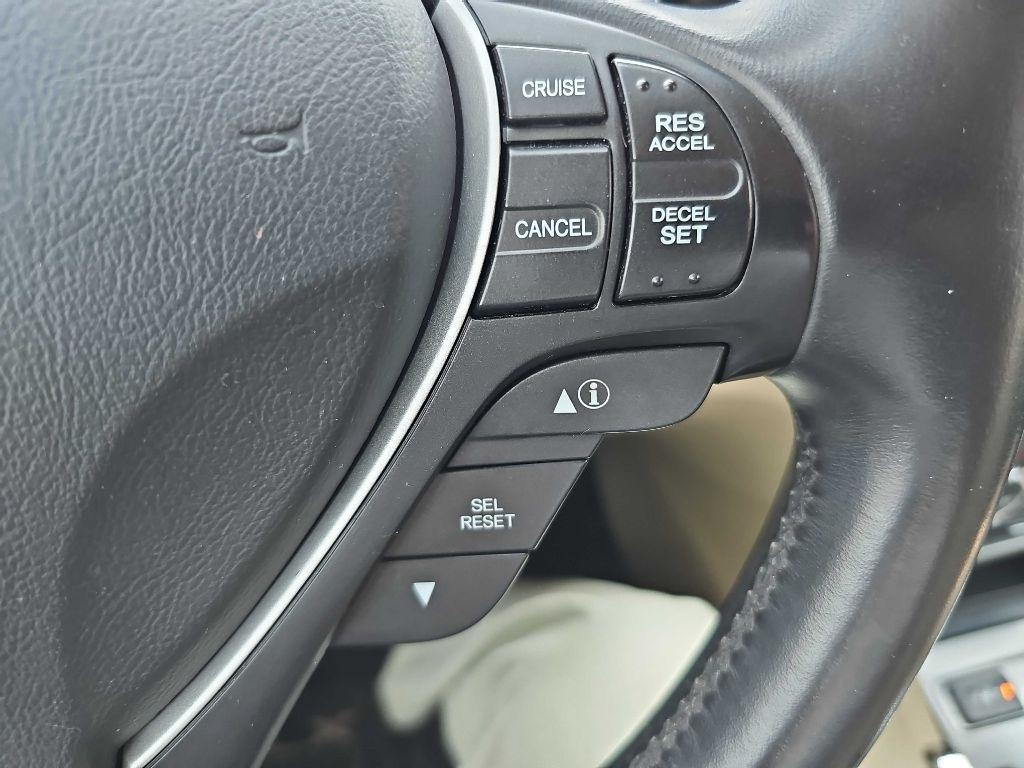 Acura ILX 4dr Sdn 2.0L Premium Pkg 2015