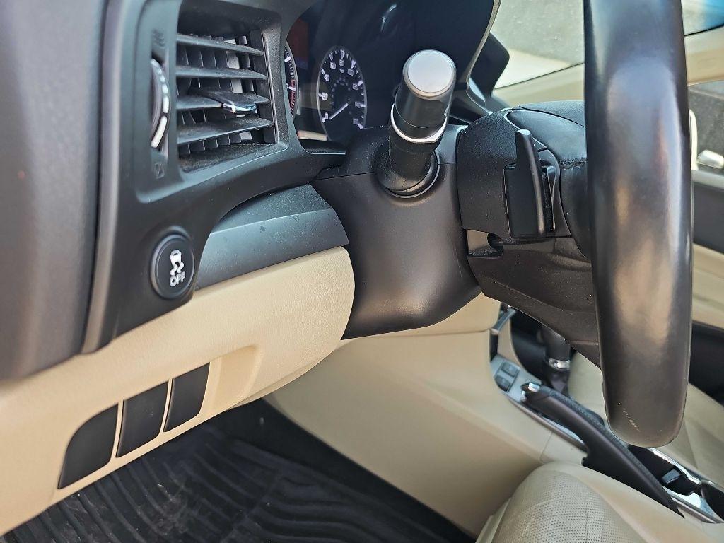 Acura ILX 4dr Sdn 2.0L Premium Pkg 2015